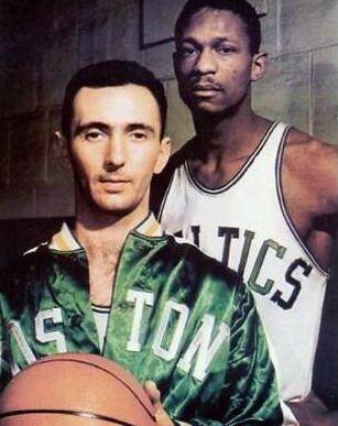 是因为蛋糕 是因为蛋糕