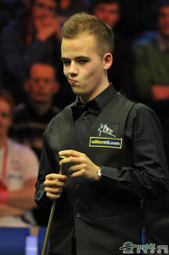 她在技术上 她在技术上