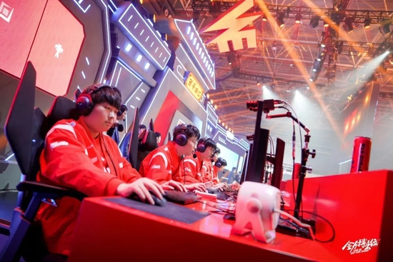 赛中保持了 赛中保持了